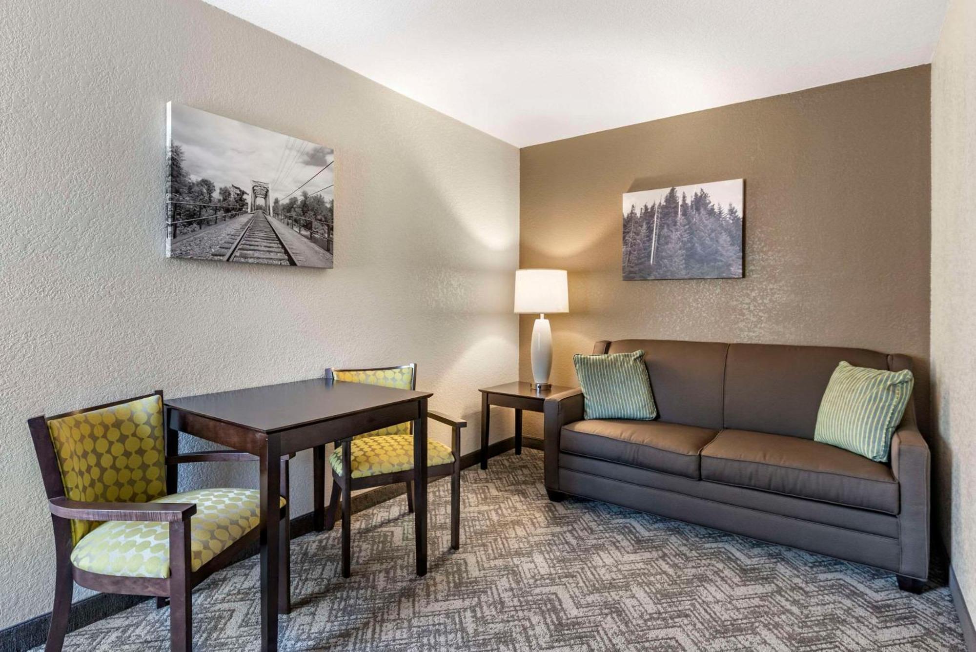 Comfort Inn & Suites Tualatin - Lake Oswego South Exterior foto